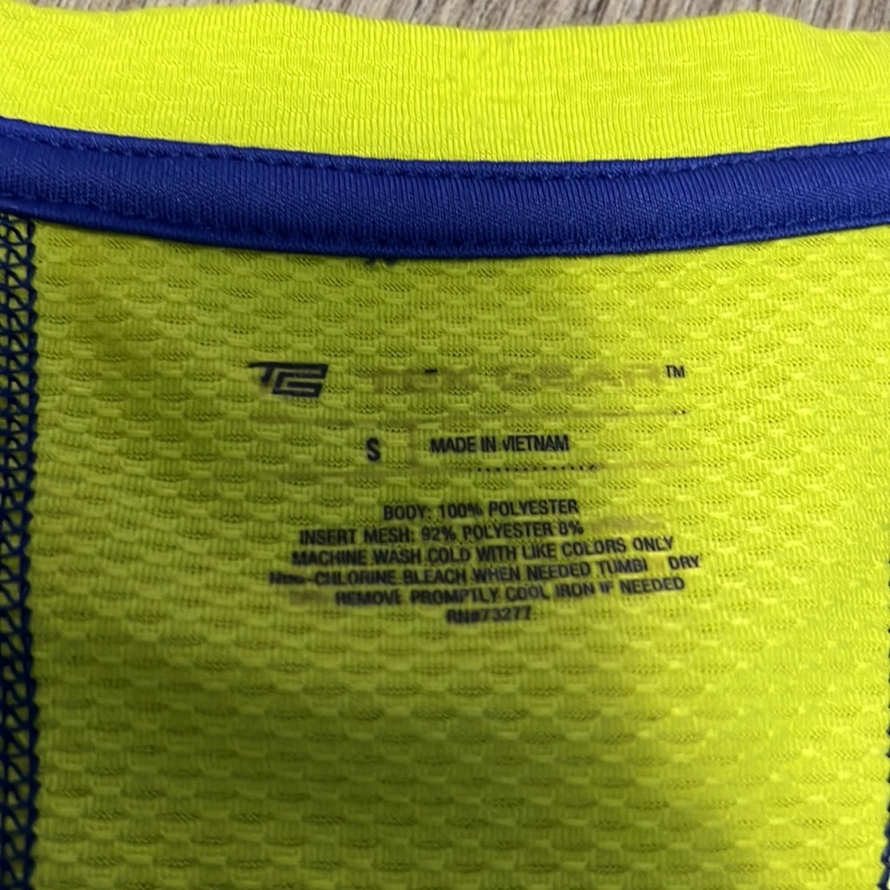 Two-colored running shirt - Picture 2 of 3